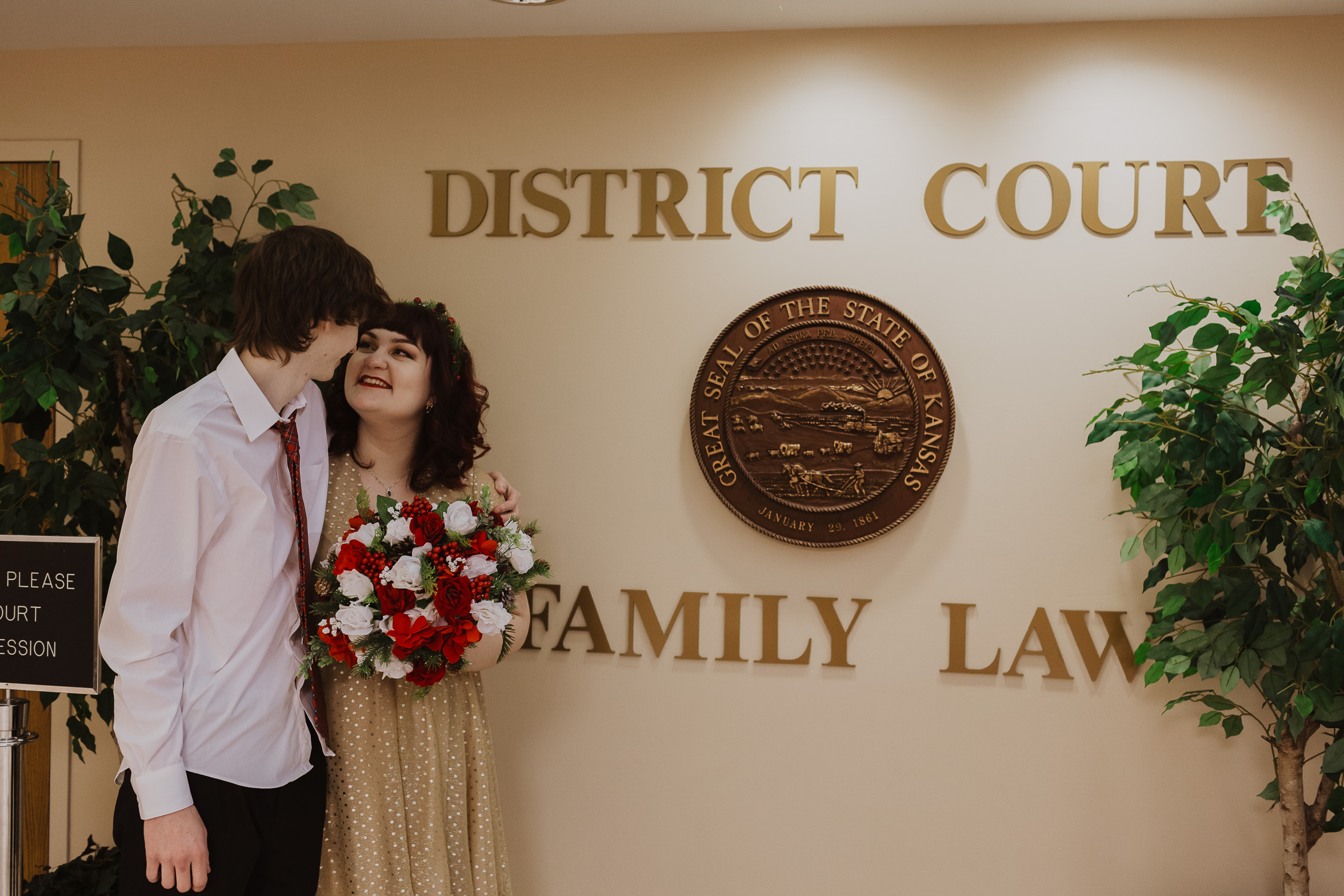 Wichita courthouse elopement, couple, bride groom, family