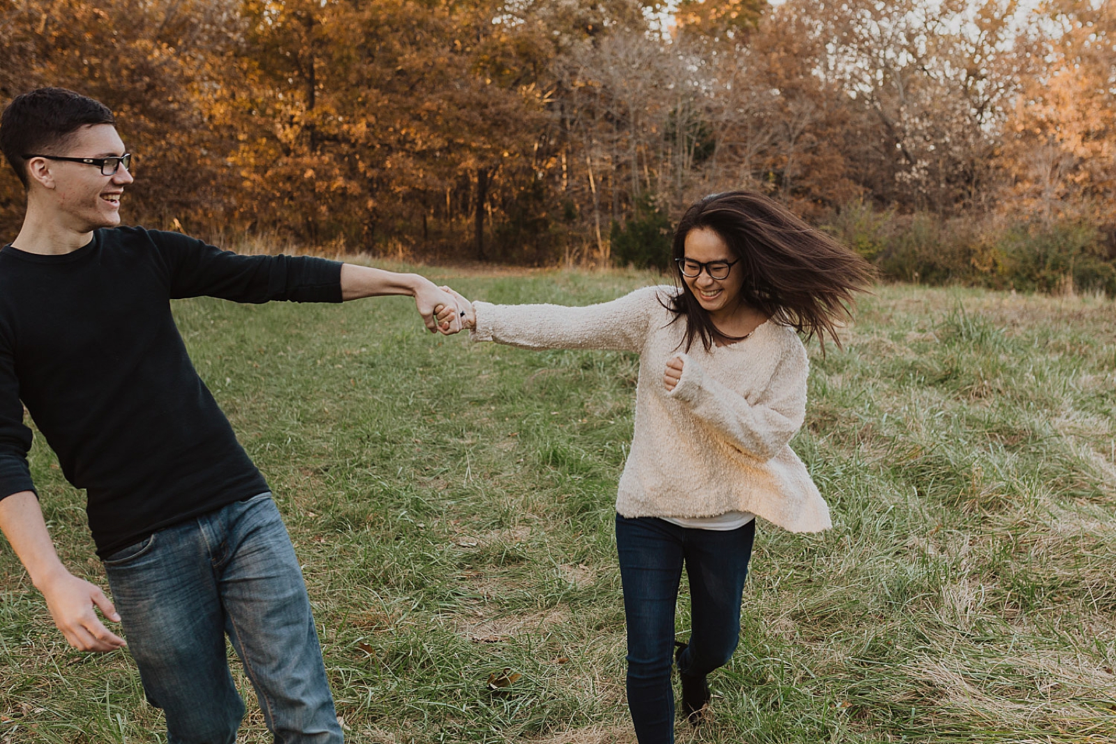 Stunning Fall Kansas City Engagement Photography in Burr Oaks by Caitlyn Cloud