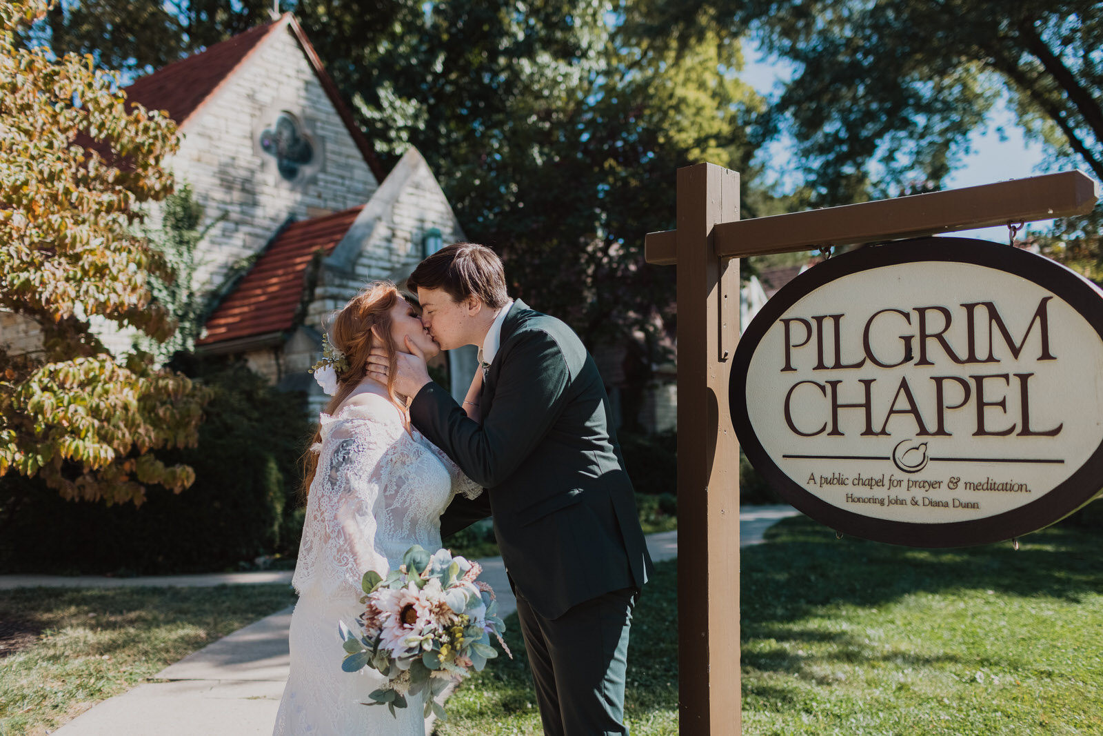 Pilgrim Chapel Small Wedding in Kansas City
